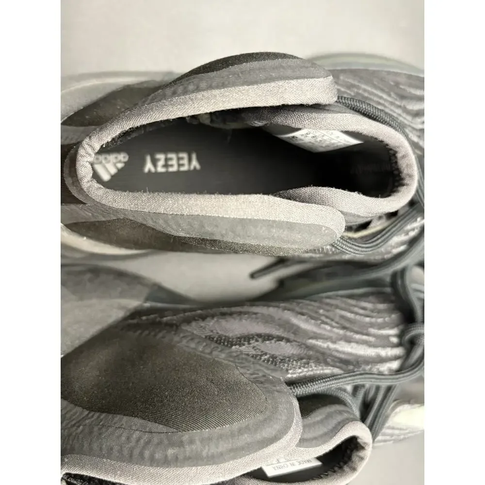 Adidas Yeezy QNTM Onyx Pre Owned Size 9 No Box